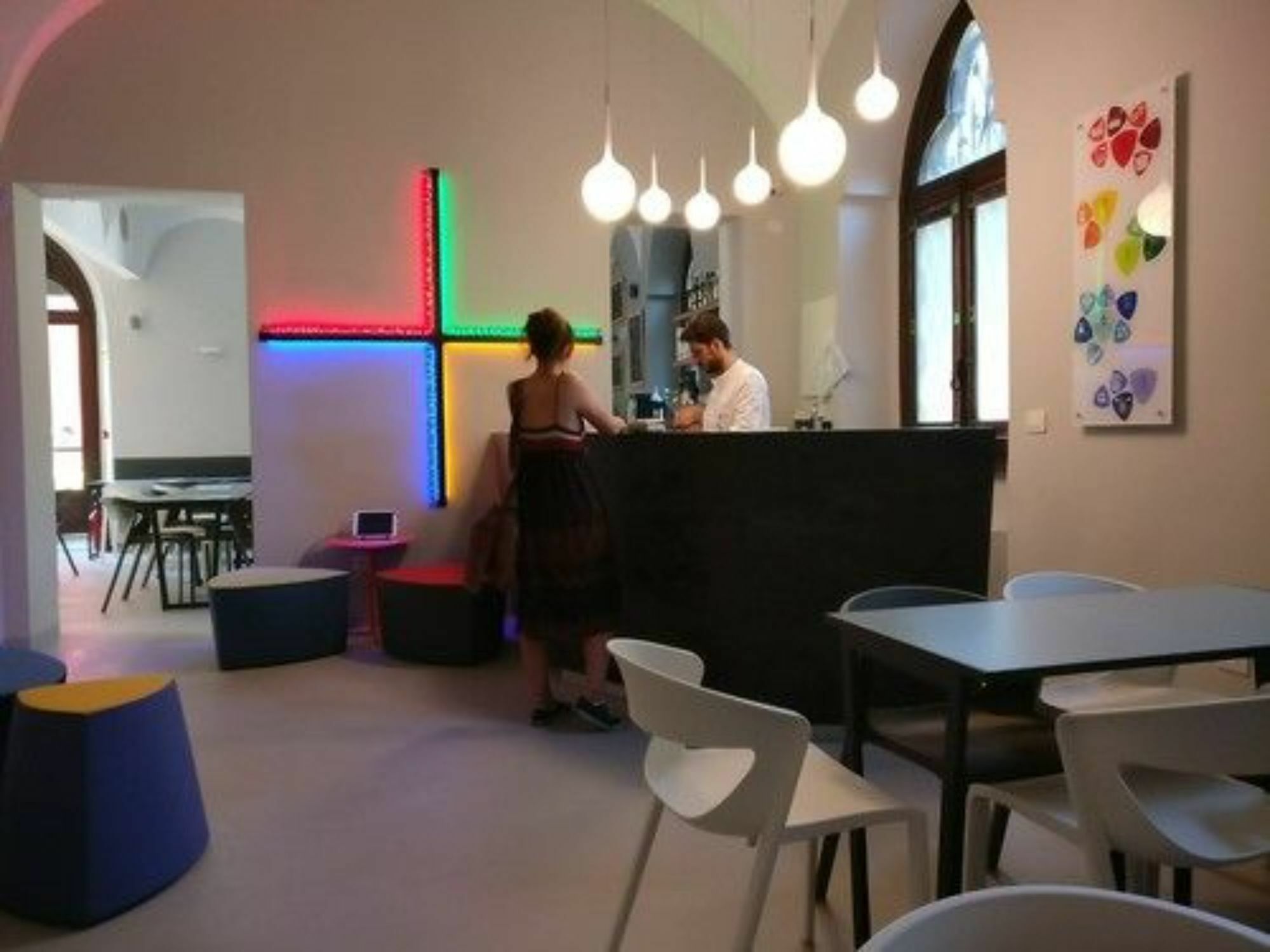 Babila Hostel Milánó Kültér fotó
